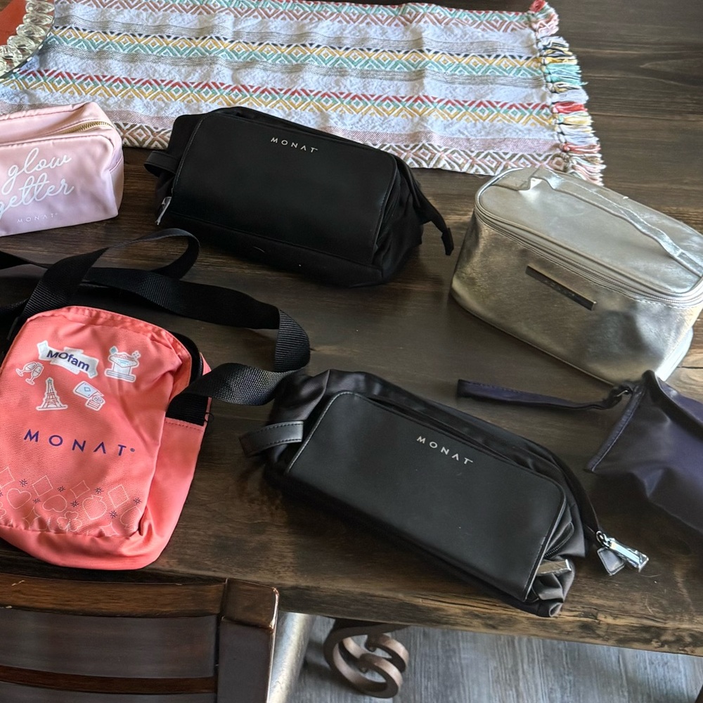 Various Monat Bags
